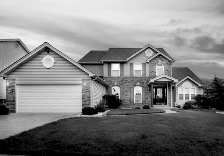 Situation dictates reasonable force in defending property